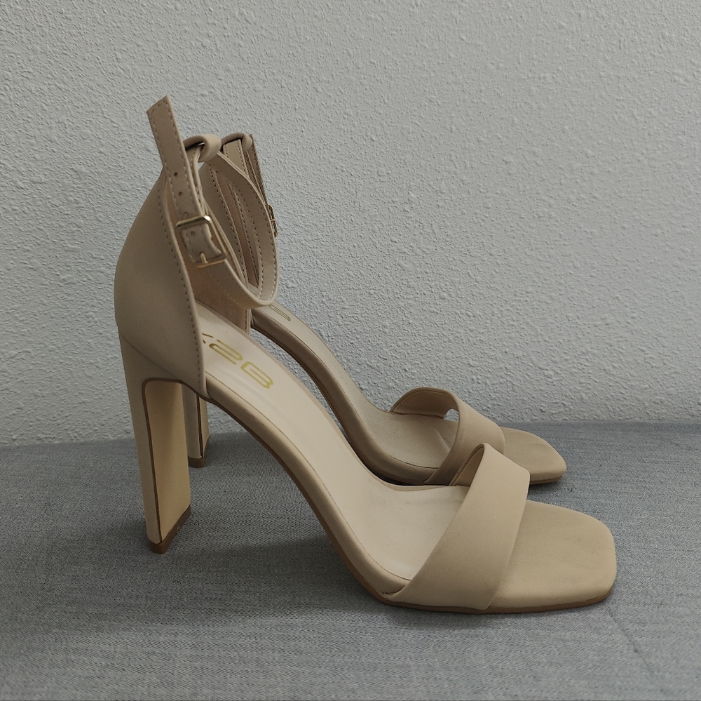 X2B Nude Ankle Strap Open Toe Chunky High Heel Sandals
